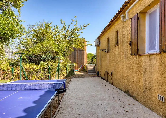 בית נופש Maison Greenkub Générac
